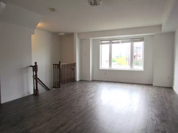 Mississauga, ON L5M 8E4,3056 Eglinton AVE W #69