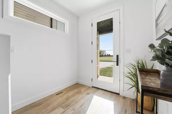 Tillsonburg, ON N4G 4G8,160A Concession ST W