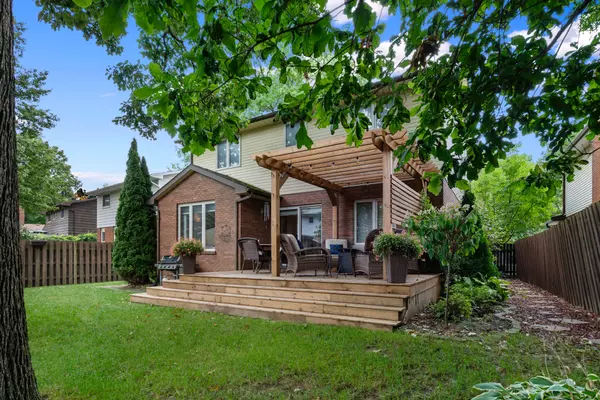 Niagara Falls, ON L2J 3Y8,7297 Green Boughs RD