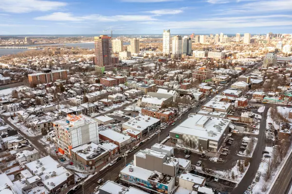 Carlingwood - Westboro And Area, ON K2A 0E7,381 Richmond RD