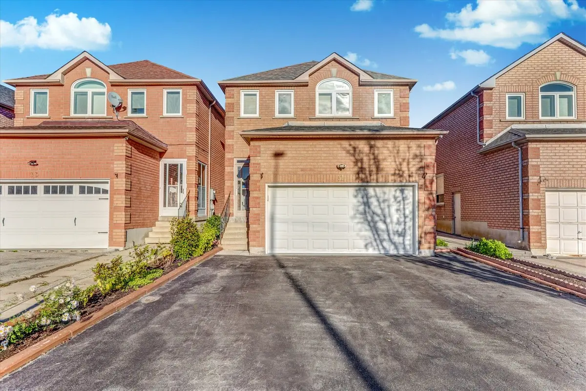 Markham, ON L3S 3Y5,31 Sophia RD