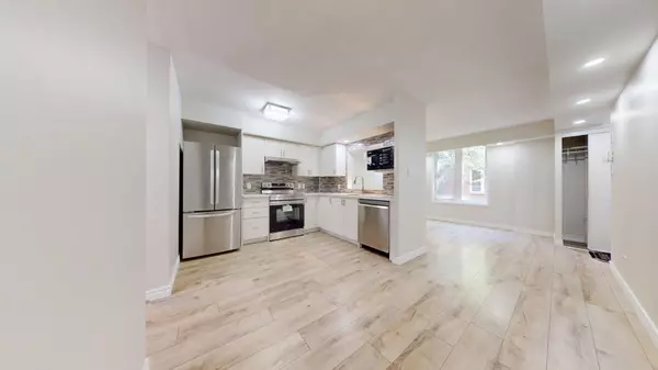 Toronto C01, ON M6K 3M4,12 Douro ST #418