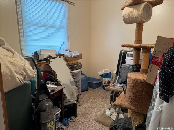 Moose Jaw, SK S6H 0K1,669 Stadacona STREET E