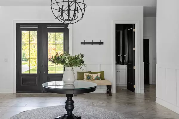 Fort Erie, ON L0S 1N0,2439 Garrison RD