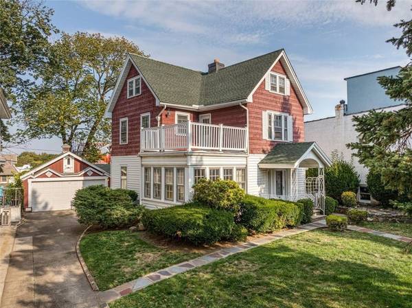 6640 Bergen PL, Brooklyn, NY 11220