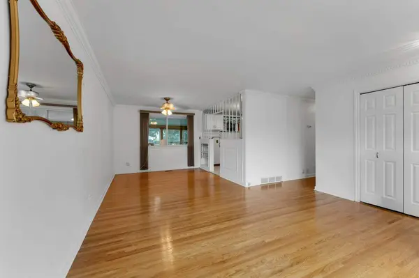 Kingston, ON K7K 4T8,904 Victoria ST