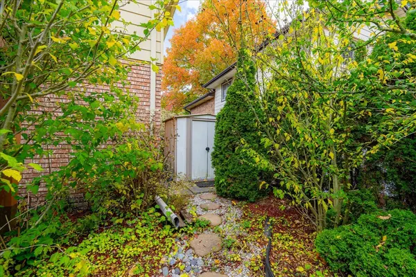 Tillsonburg, ON N4G 4R2,52 Trottier DR