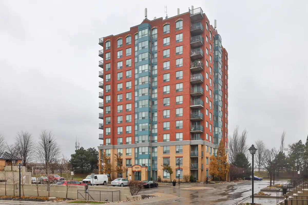 Pickering, ON L1V 6Z6,1625 Pickering Pkwy #709