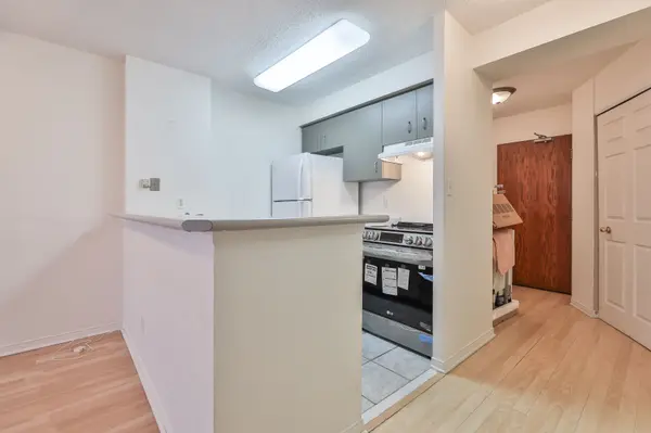 Pickering, ON L1V 6Z6,1625 Pickering Pkwy #709