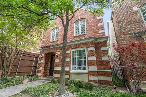 Dallas, TX 75201,2912 N Pearl Street