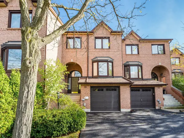 1100 Queens AVE #16, Oakville, ON L6H 2B5