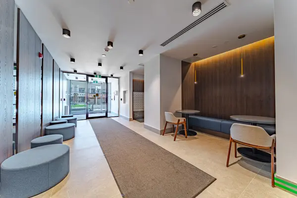 Milton, ON L9E 1B3,1440 Clarriage CT #602