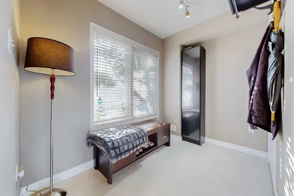 Toronto W02, ON M6N 5H6,29 Birdstone CRES