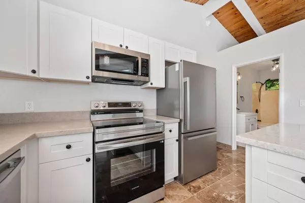 Captain Cook, HI 96704,87-3205 GUAVA RD