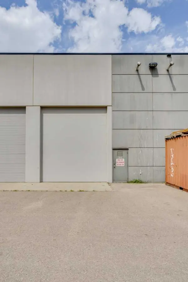 400 Mackenzie BLVD #104, Fort Mcmurray, AB T9H4C4