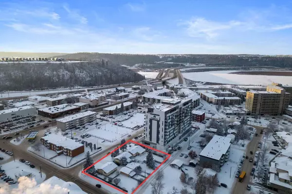 10102, 10104, 10106 Manning AVE, Fort Mcmurray, AB T9H 2C3