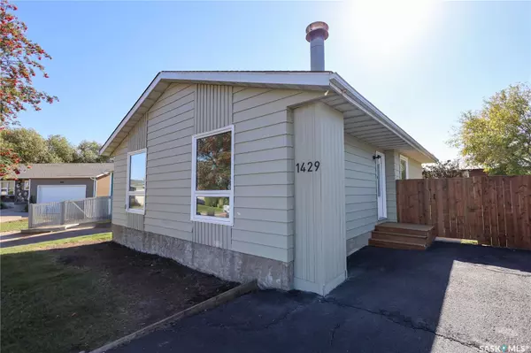 Prince Albert, SK S6V 6R6,1429 Lacroix CRESCENT