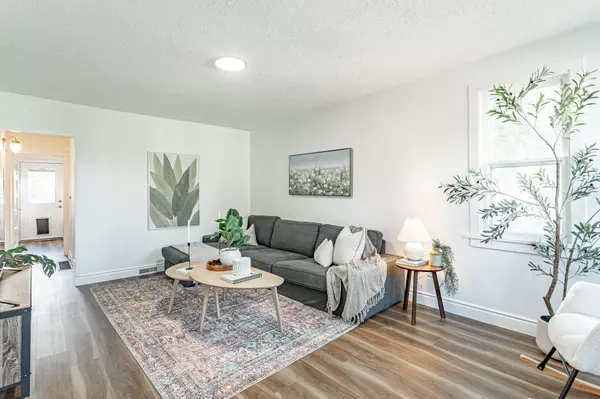 Woodstock, ON N4S 3X6,27 Centre ST