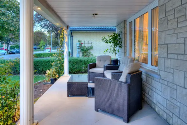 Brampton, ON L6V 2K3,14 Heggie RD