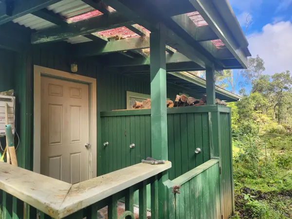 ABOVE MAMALAHOA, Captain Cook, HI 96704