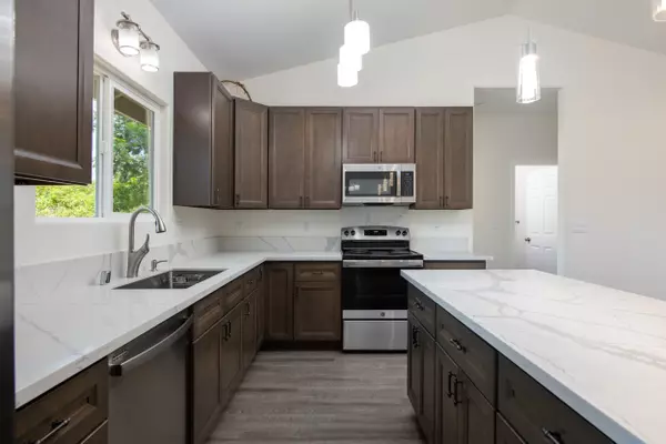 Keaau, HI 96760,16-1840 34TH AVE