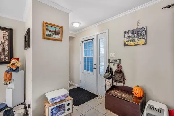 Champlain, ON K6A 2R2,912 Pattee RD E