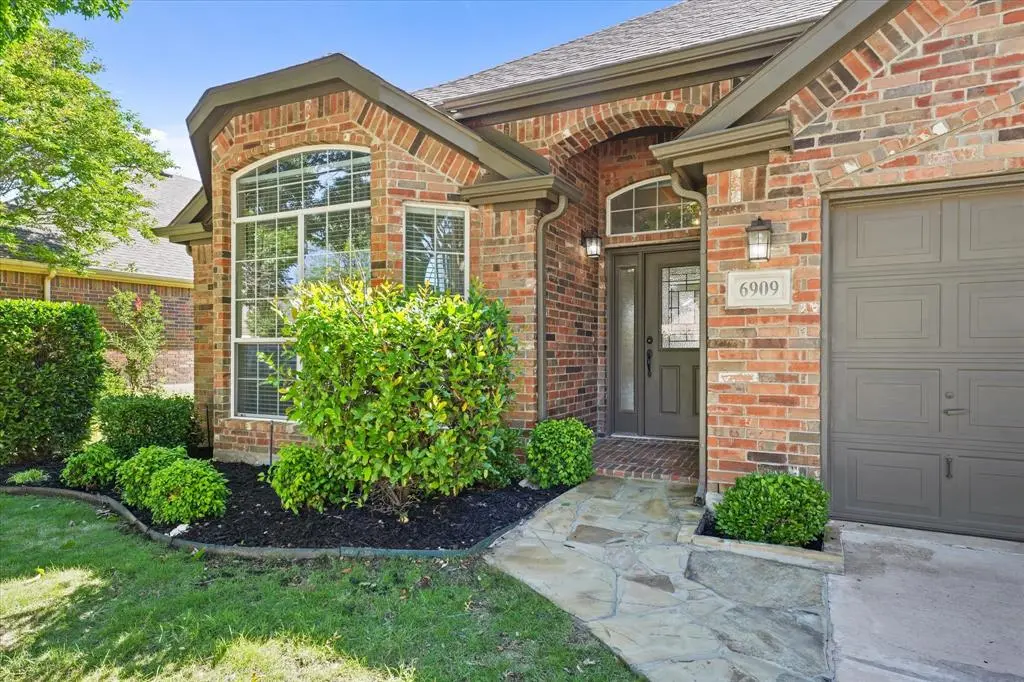 Denton, TX 76210,6909 Crenshaw Lane