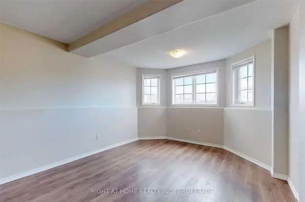 Barrie, ON L4M 7A3,229 Dunsmore LN #Lower