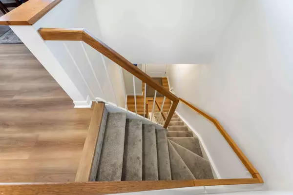 Orleans - Cumberland And Area, ON K4A 2E1,495 Canteval TER #203