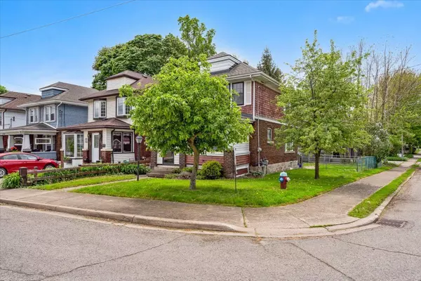 Niagara Falls, ON L2E 1G6,4372 SENECA ST