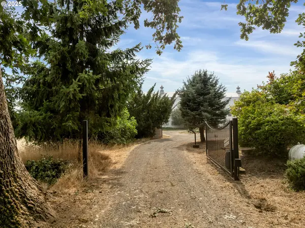 33140 NW HORNECKER RD, Hillsboro, OR 97124