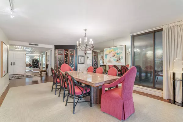 Toronto C04, ON M4N 3N6,3900 Yonge ST #815