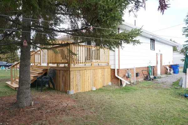 Temiskaming Shores, ON P0J 1R0,141-143 Station ST