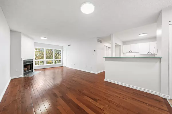 15 Hofstetter AVE #406, Kitchener, ON N2A 3Z7