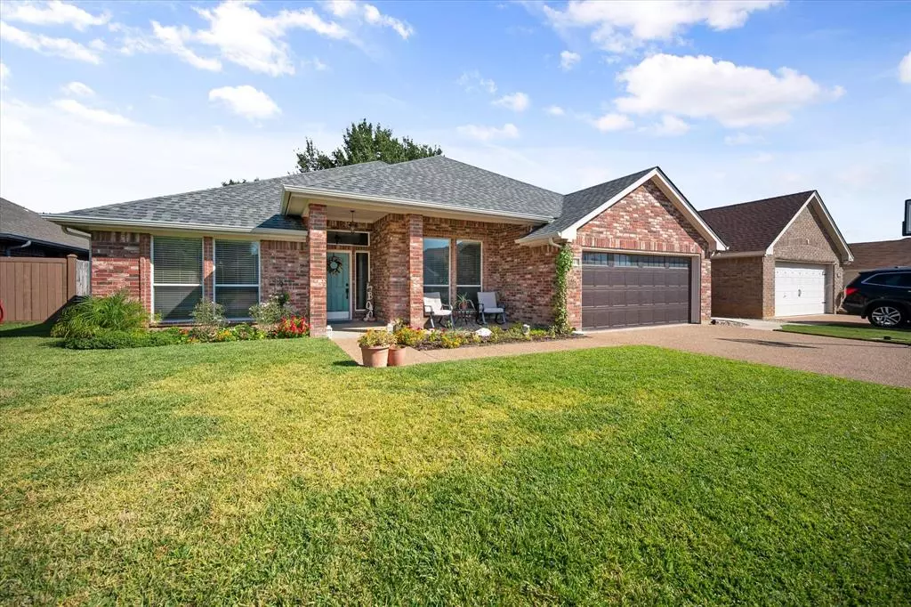 Arlington, TX 76001,4311 Fox Court