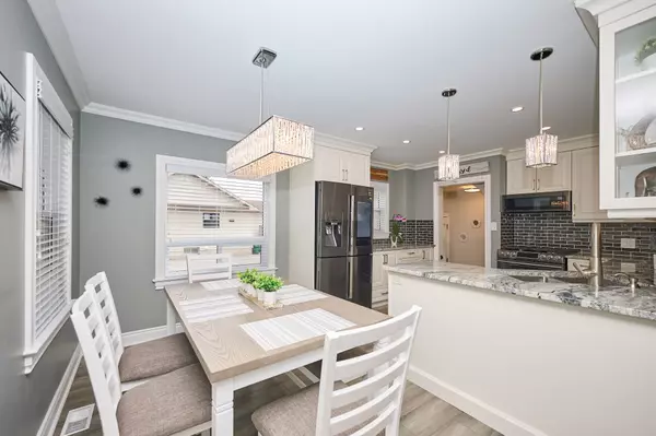 Niagara Falls, ON L2H 1K9,5667 Montrose RD