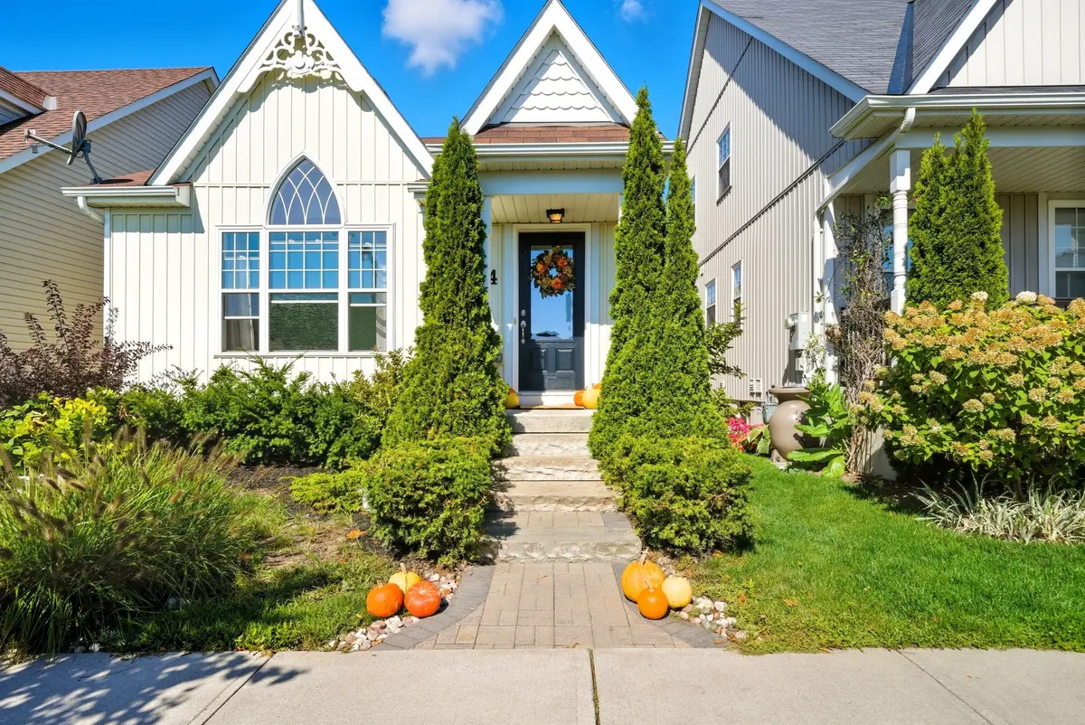 Port Hope, ON L1A 0C8,264 Strachan ST