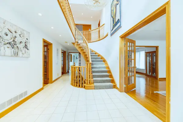 Toronto E07, ON M1S 1L1,3 Emmeline CRES