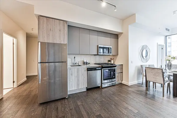 Toronto C08, ON M5E 0E1,2A Church ST #702