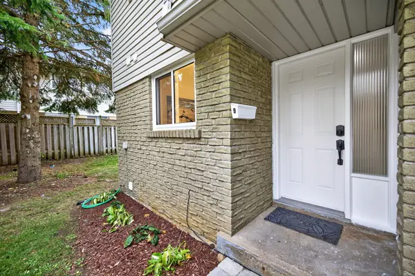 Orangeville, ON L9W 3R6,9 Orange Mill CT