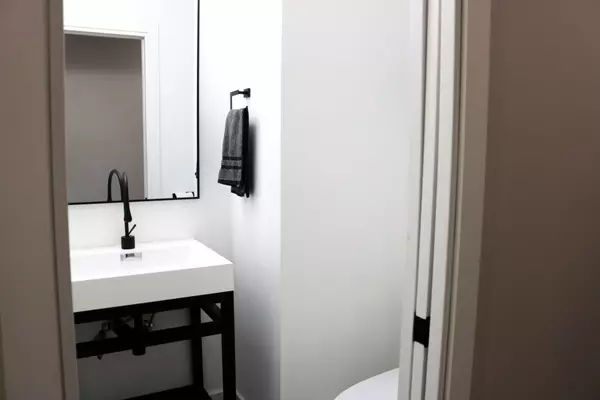 Toronto W03, ON M6E 4R1,331 Mcroberts AVE N