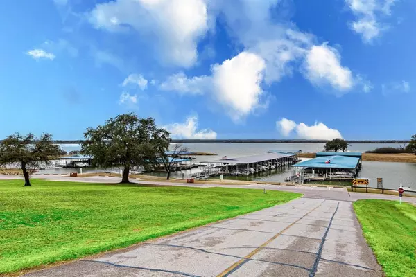 Whitney, TX 76692,17132 Trailwood Drive