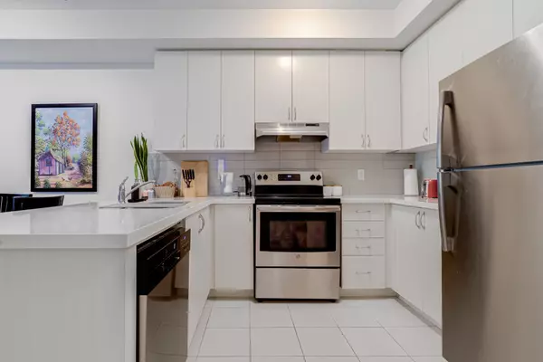 Mississauga, ON L5J 0B3,1155 Stroud LN #3