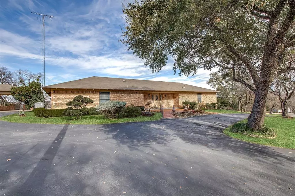 Granbury, TX 76048,2740 Andrews Circle