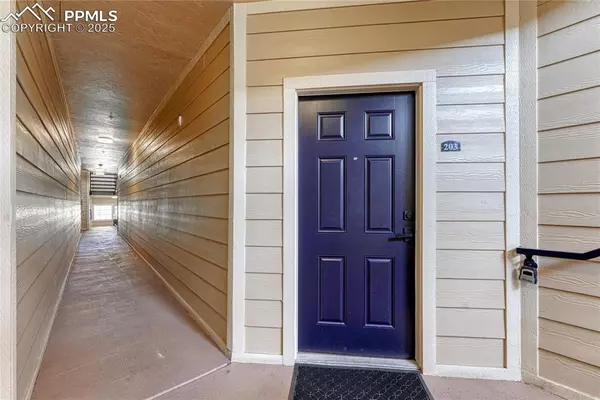 Aurora, CO 80019,5755 N Genoa WAY #14-203