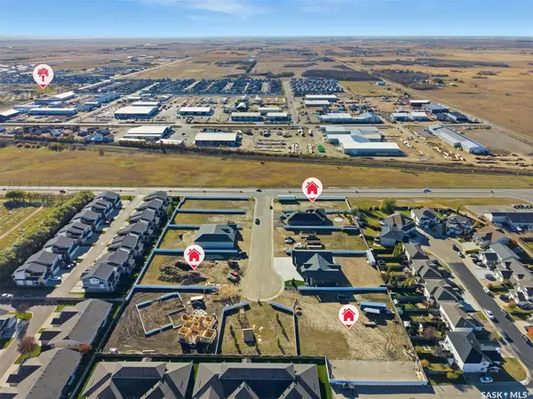 8 Loewen COURT, Warman, SK S0K 1A0