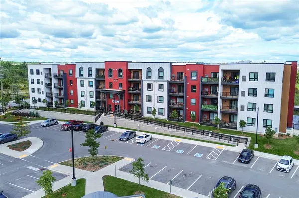 Barrie, ON L9J 0T1,1 Chef LN #401