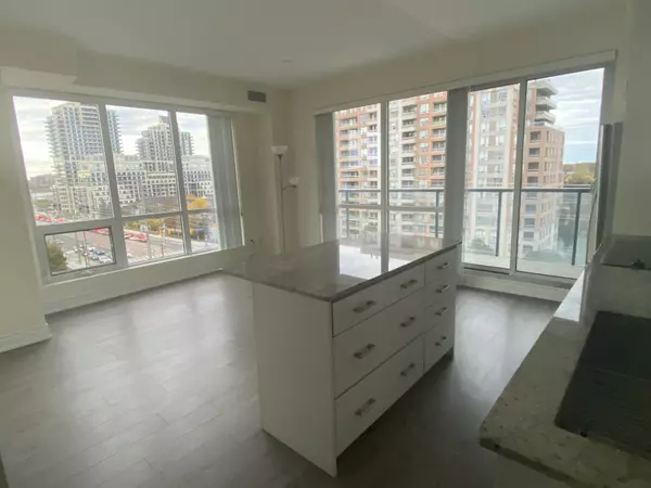 Richmond Hill, ON L4C 0Z1,9090 Yonge ST #805B