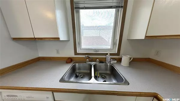 Saskatoon, SK S7M 2Z5,434 R AVENUE S