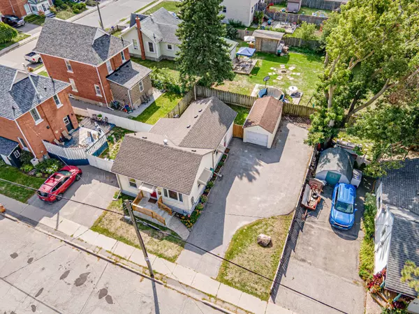 Barrie, ON L4N 2H8,61 Victoria ST